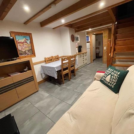 L Alpin Bel Appartement Avec Terrasse Dans Vieille Ferme De Montagne Renovee Les Orres Kültér fotó