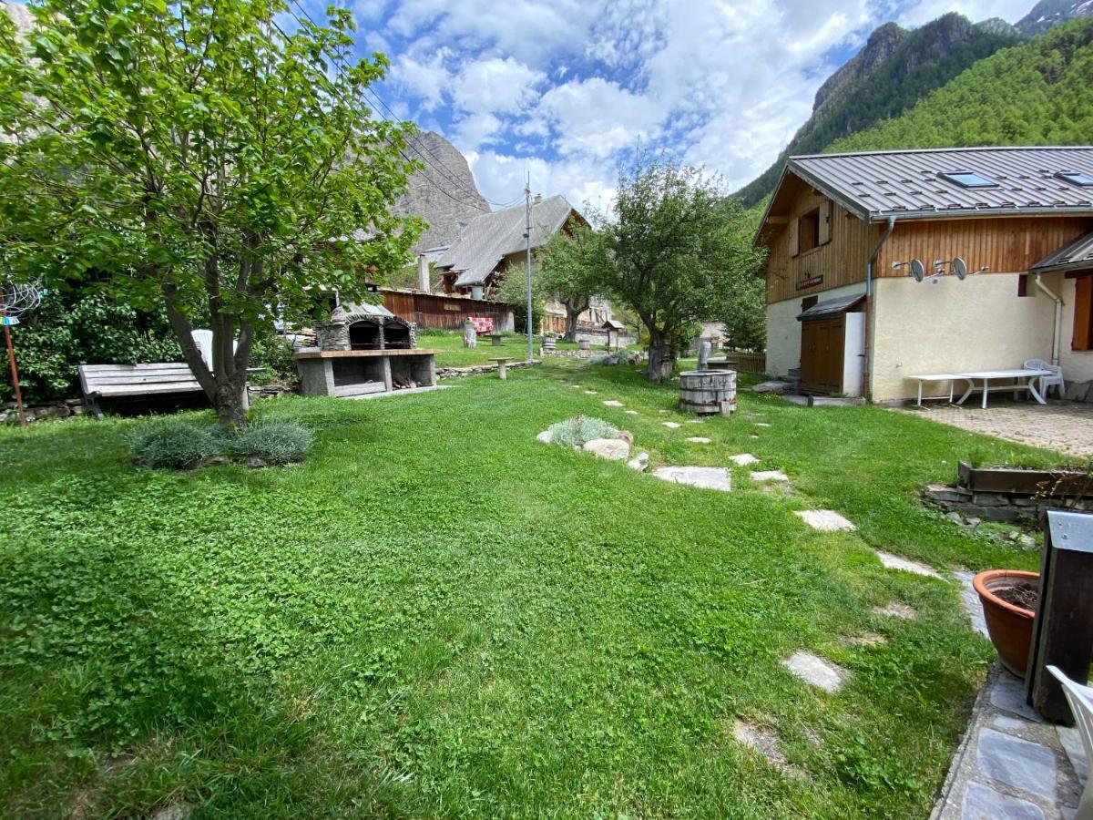 L Alpin Bel Appartement Avec Terrasse Dans Vieille Ferme De Montagne Renovee Les Orres Kültér fotó