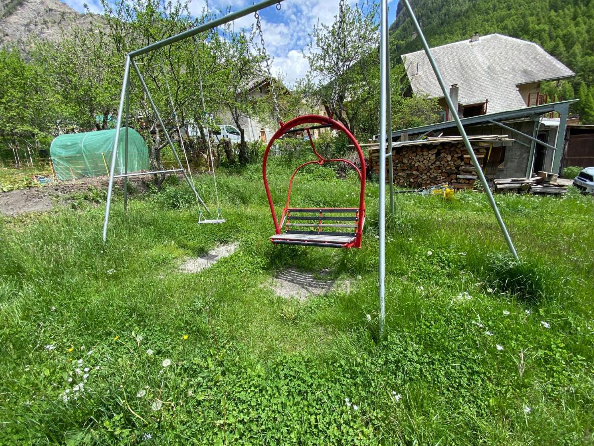 L Alpin Bel Appartement Avec Terrasse Dans Vieille Ferme De Montagne Renovee Les Orres Kültér fotó
