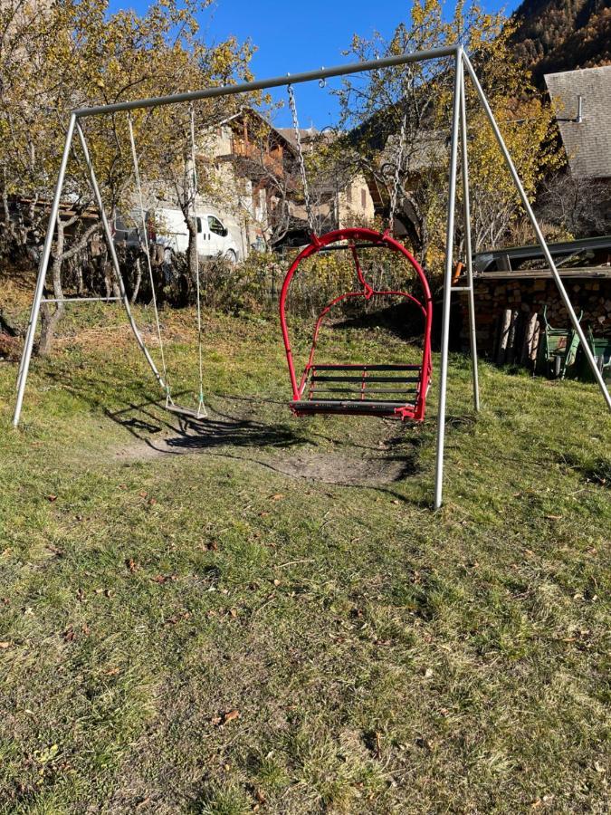 L Alpin Bel Appartement Avec Terrasse Dans Vieille Ferme De Montagne Renovee Les Orres Kültér fotó