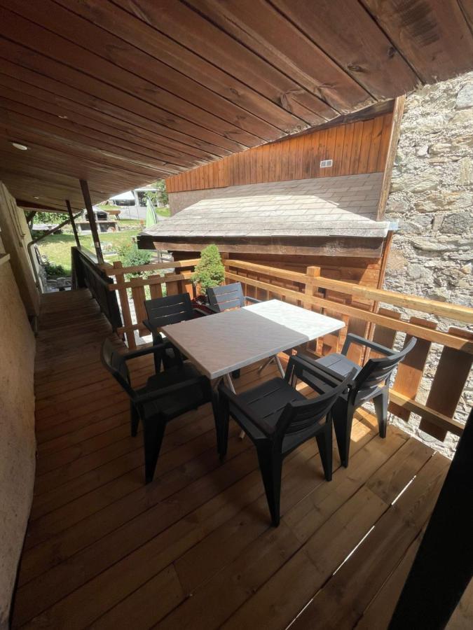 L Alpin Bel Appartement Avec Terrasse Dans Vieille Ferme De Montagne Renovee Les Orres Kültér fotó